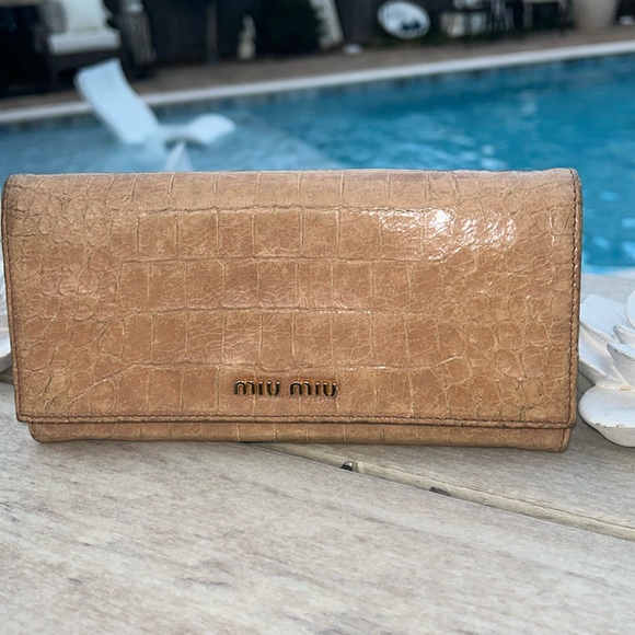 Miu Miu Tan Crocodile Embossed Wallet - Picture 1 of 6